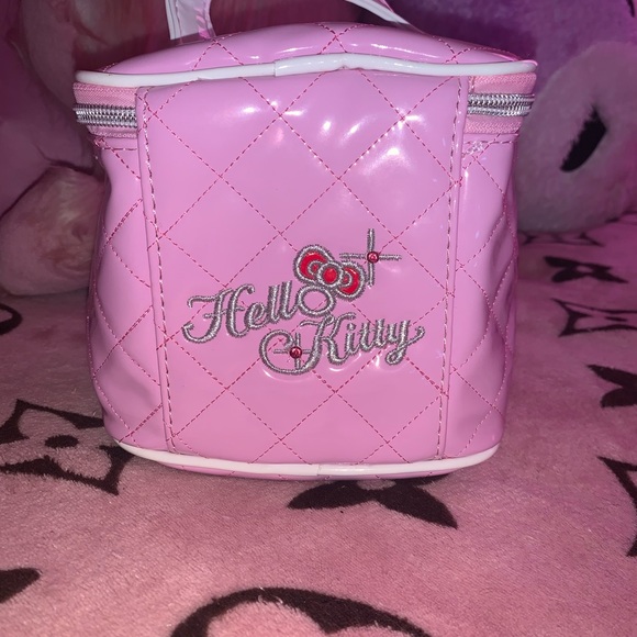 Hello kitty bag - Picture 2 of 3